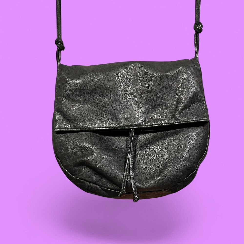 Cute vintage Y2K black buttery leather half moon foldover crossbody bag Epitome